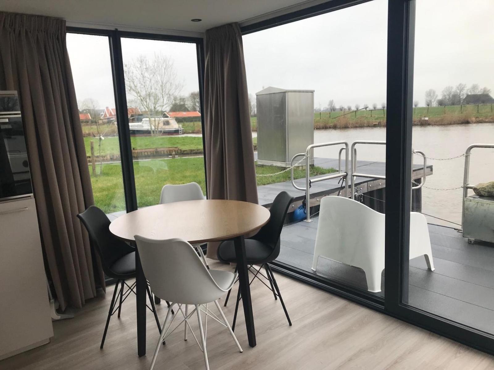 Uniek Overnachten In Een Tiny House Op De Appelhof Wommels エクステリア 写真